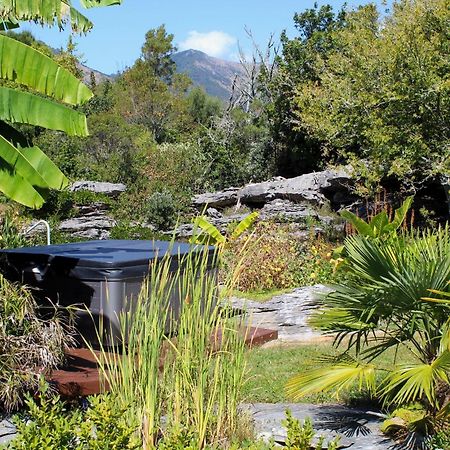 Labyrinth Gardens Guest House Takaka Exteriér fotografie