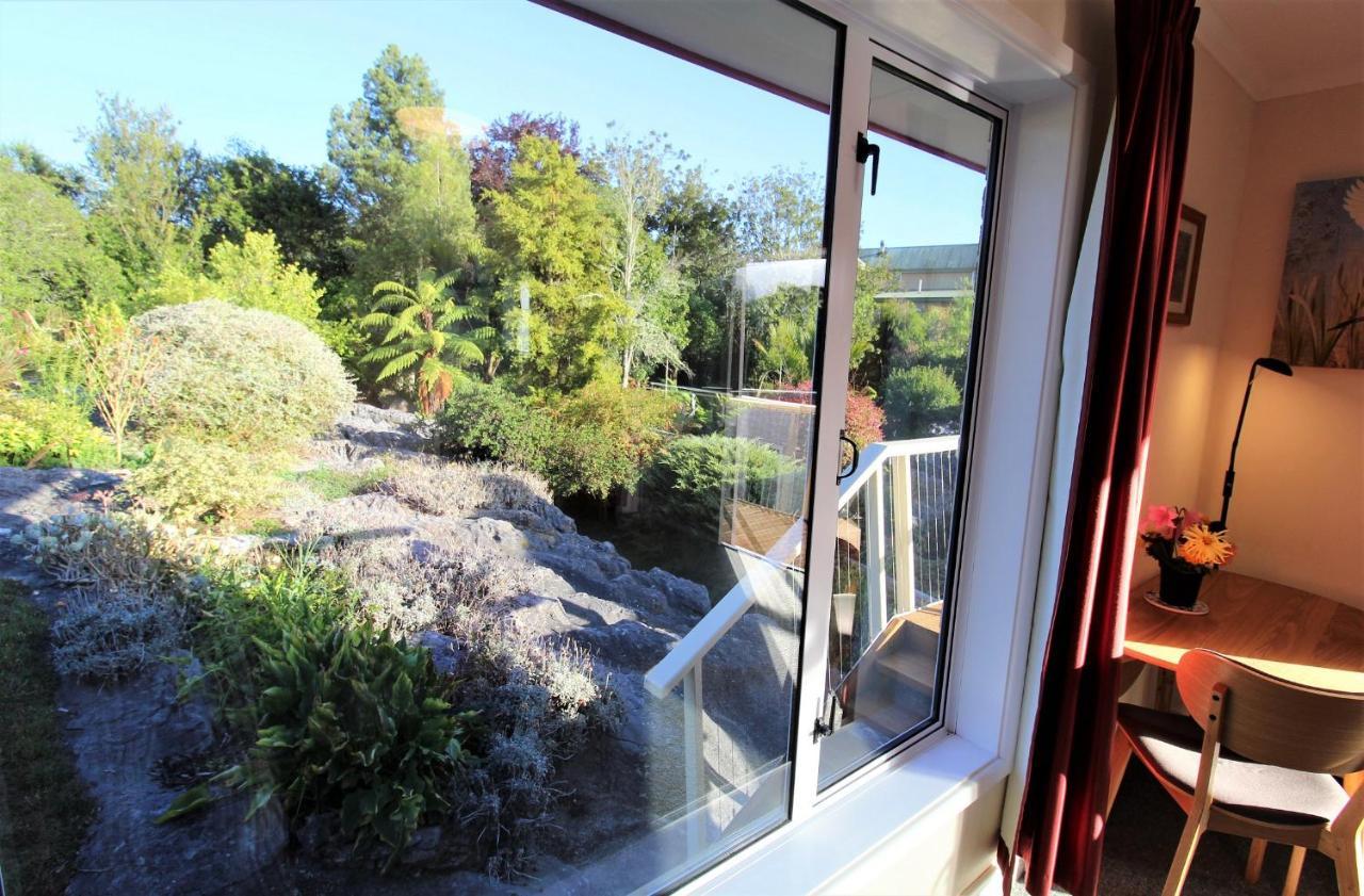 Labyrinth Gardens Guest House Takaka Exteriér fotografie
